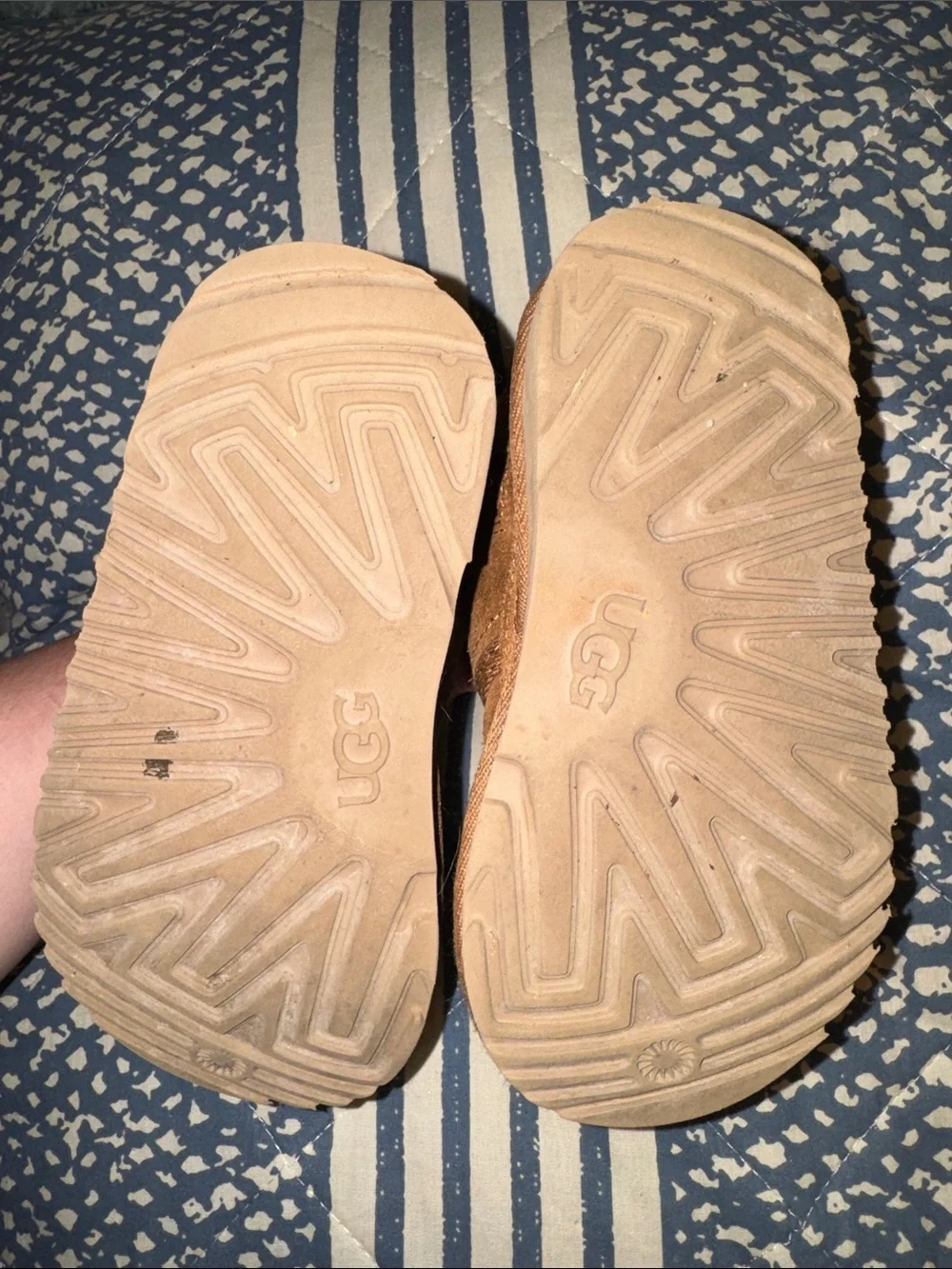UGG Neumel